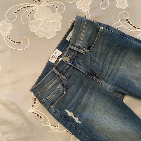 Frame Le Skinny Jeans - Picture 8 of 9